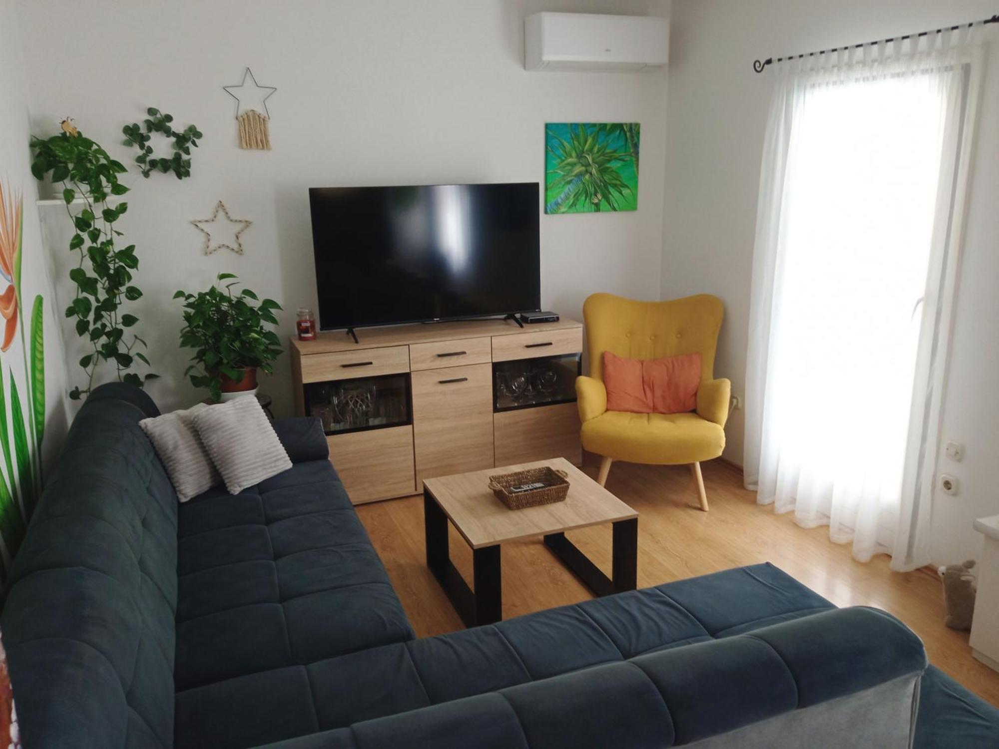 Holiday home Mirela Sisan