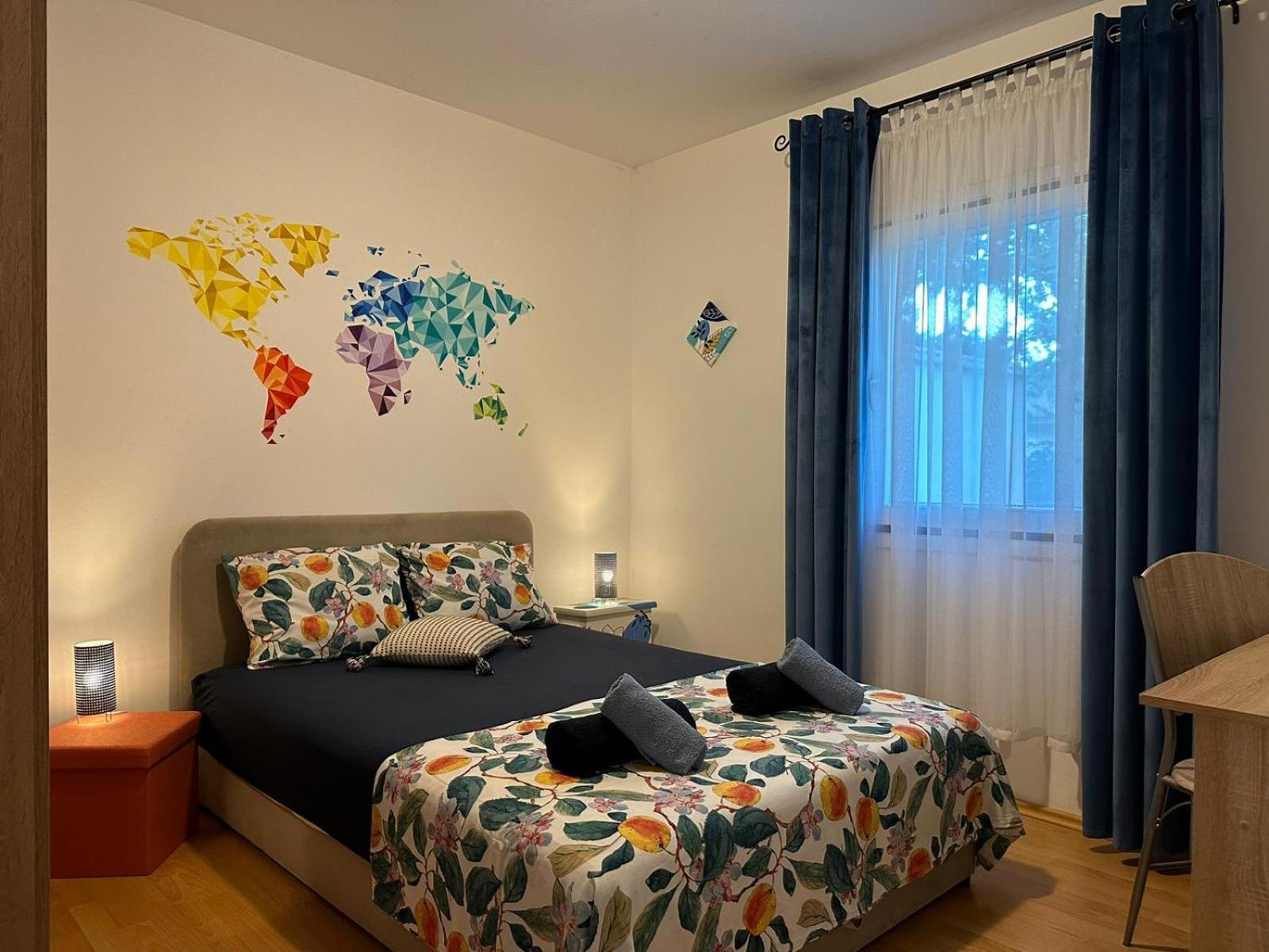 Mirela Holiday home *